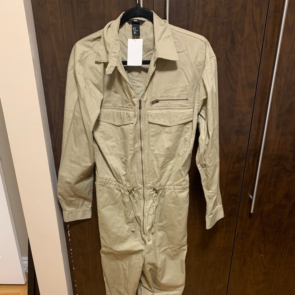 H&M Full Body Suit _ Beige / Tan  _ Size 8 _ Brand New